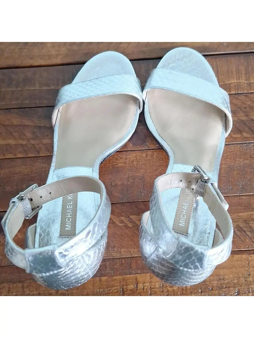 Nwot Michael Kors Silver Faux Reptile Skin Heel Size 7